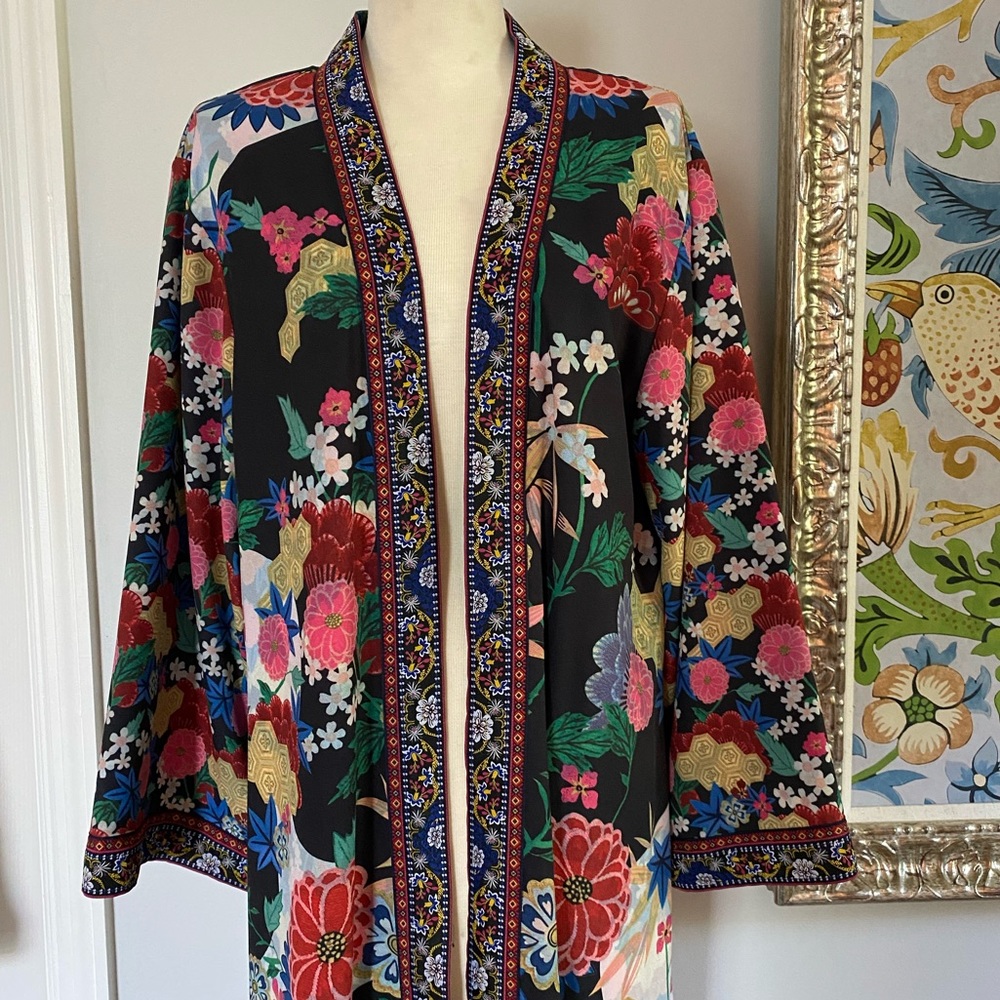 Alice + Olivia Lynn Side Slit Kimono
